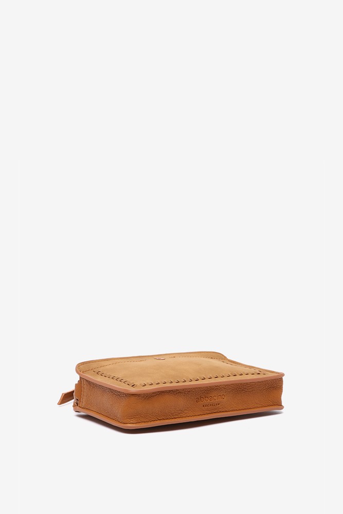 Abbacino Bandolera en materiales reciclados cognac Superdescuento