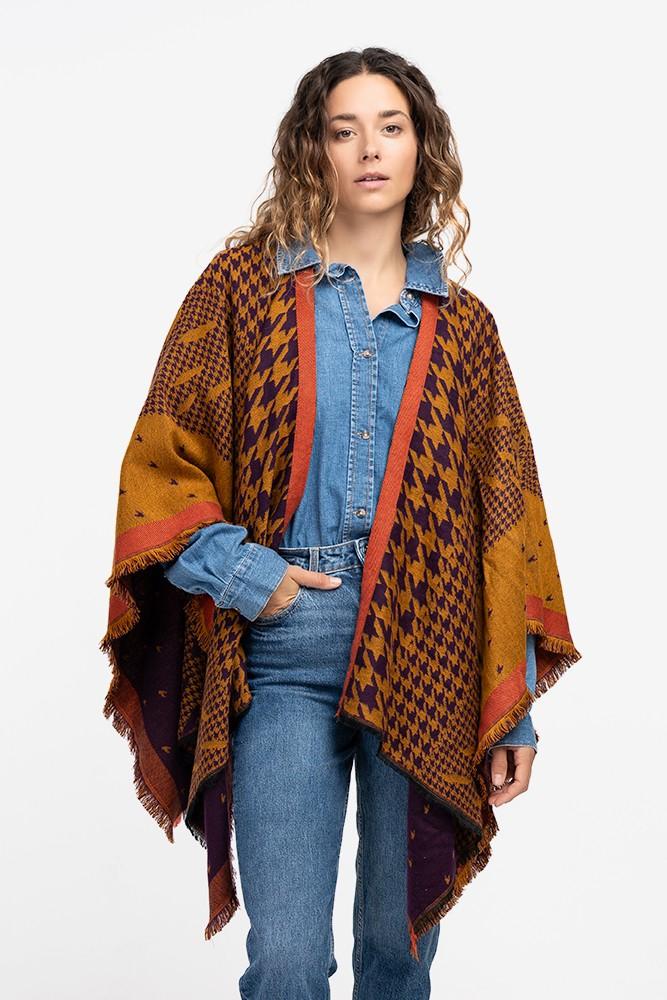 Abbacino Poncho con estampado de pata de gallo en ámbar