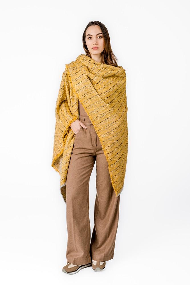Abbacino Poncho con estampado a rayas en ámbar