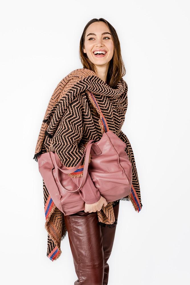 Abbacino Poncho con estampado geométrico en tonos rosas Ofertas