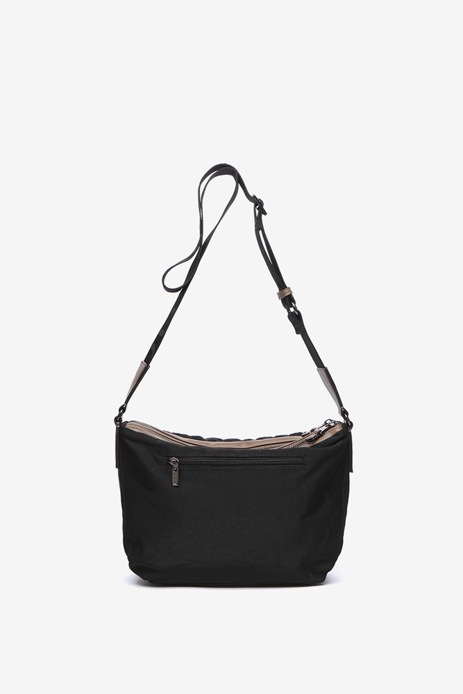 Abbacino Bandolera acolchada en materiales reciclados negro Liquidación