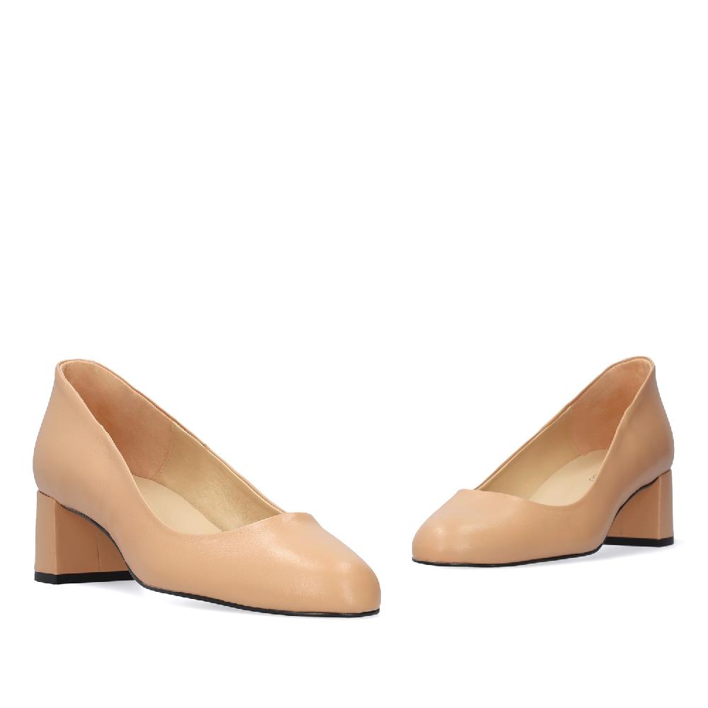 Andres machado Salón Piel Beige Última moda