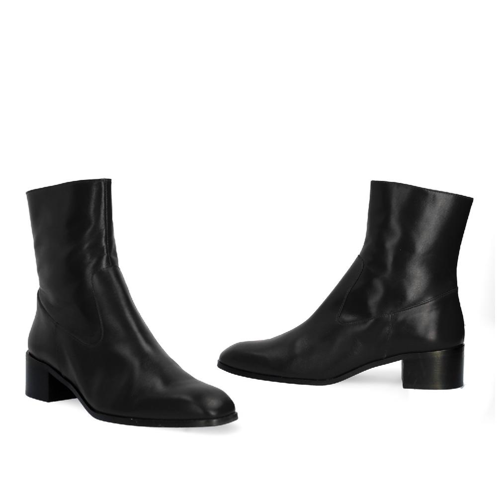 Andres machado Botín tacón en piel negro Precio ultrabajo