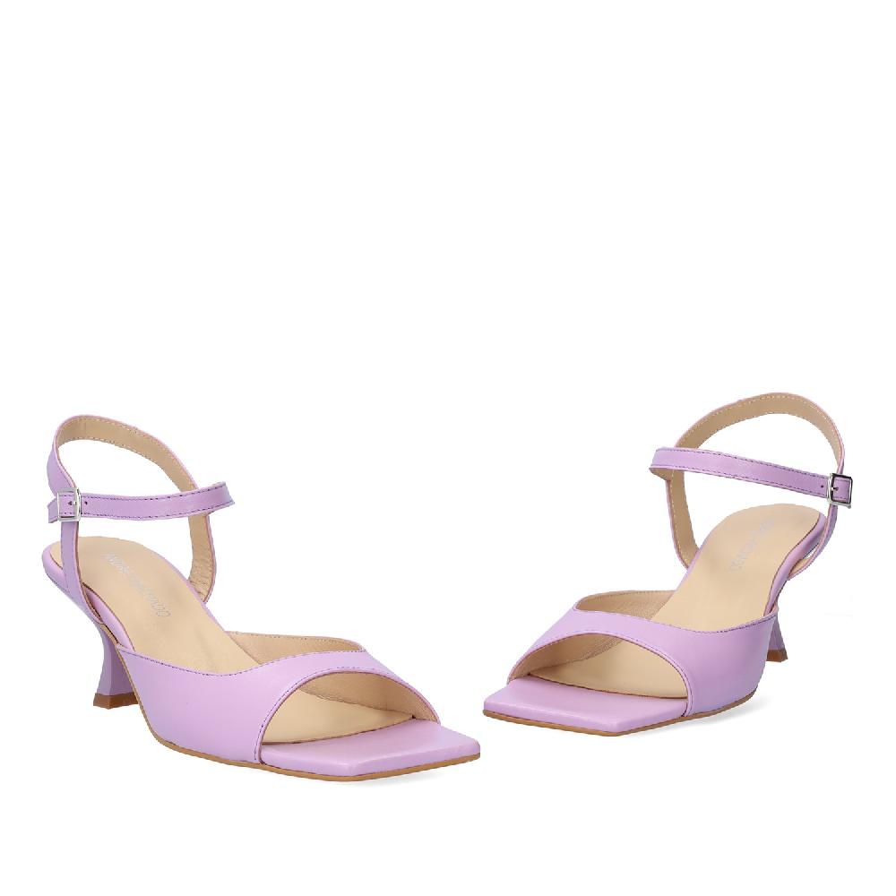 Andres machado Sandalia con tacón en piel Lavanda En oferta