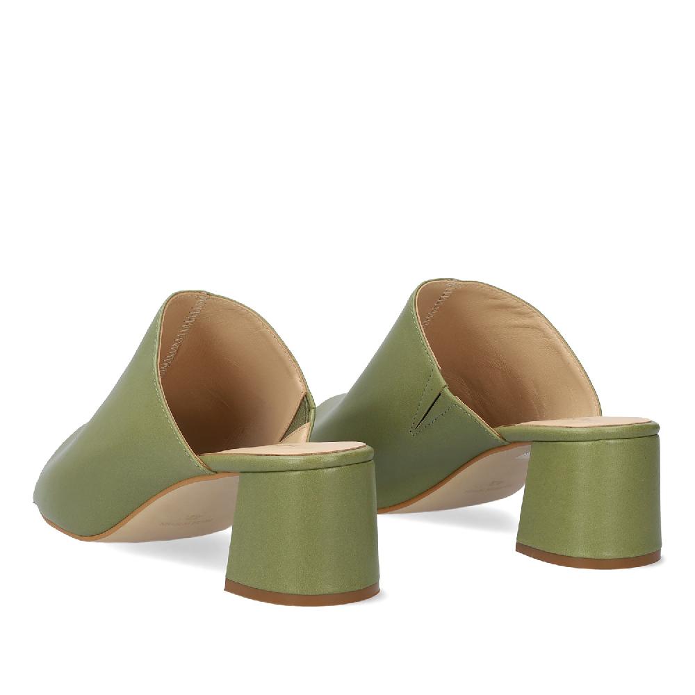 Andres machado Mule con tacón en piel Kaki Mejor oferta