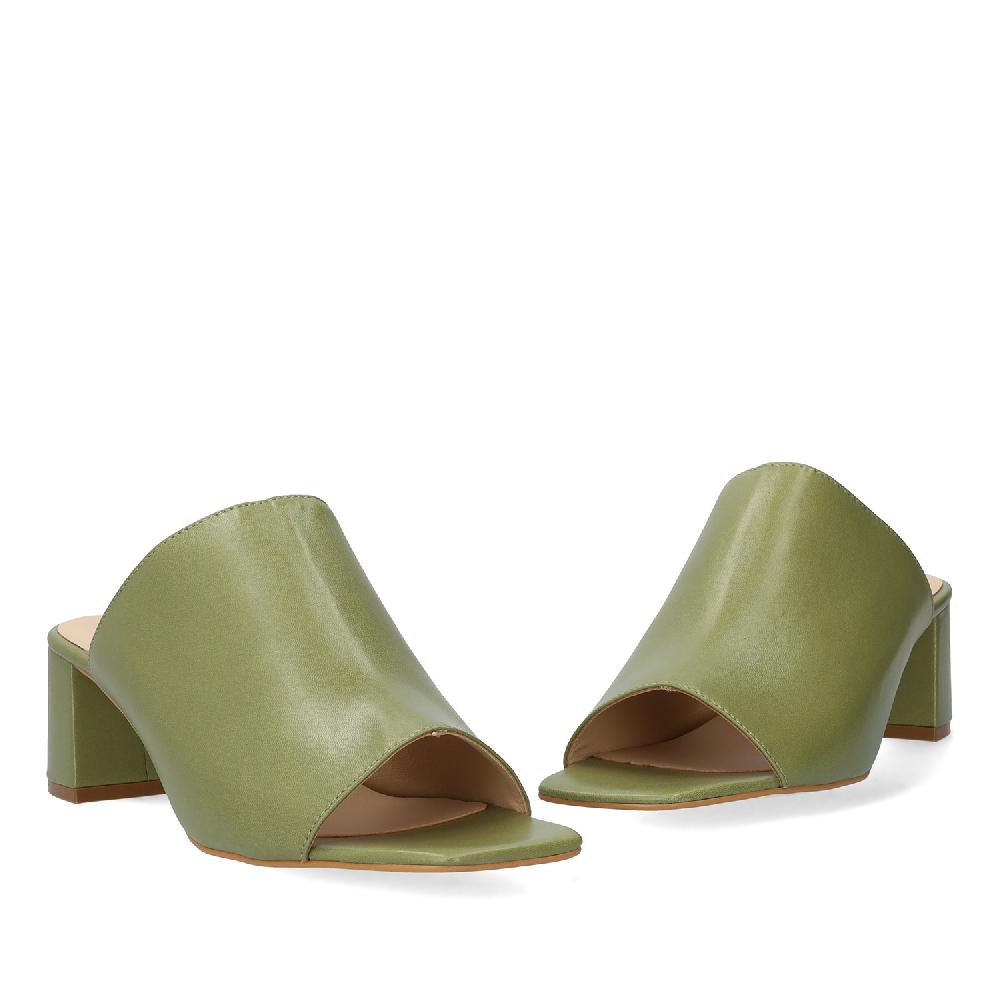 Andres machado Mule con tacón en piel Kaki Mejor oferta
