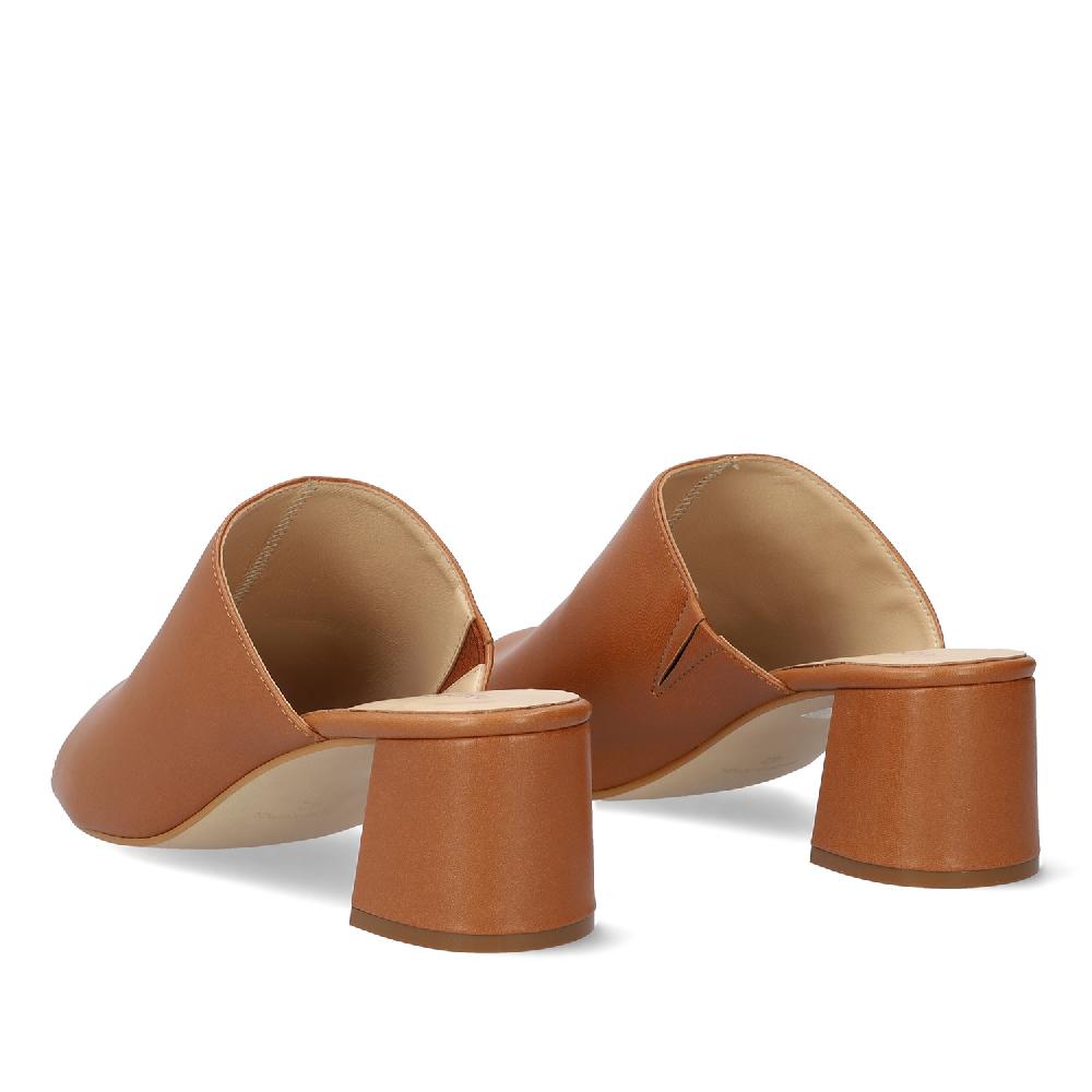 Andres machado Mule con tacón en piel Cuero Rebajas online