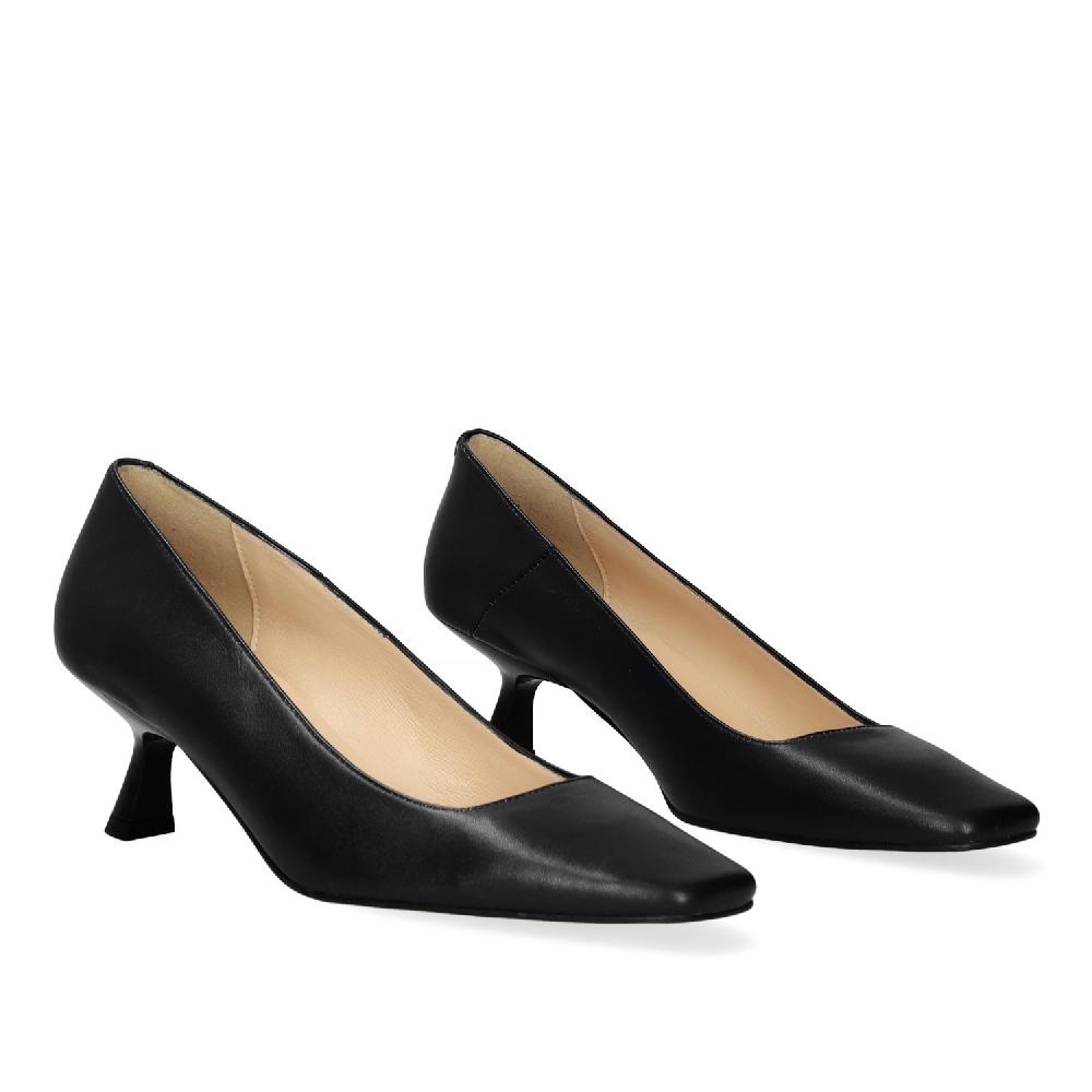 Andres machado Zapato de tacón en piel de color negro