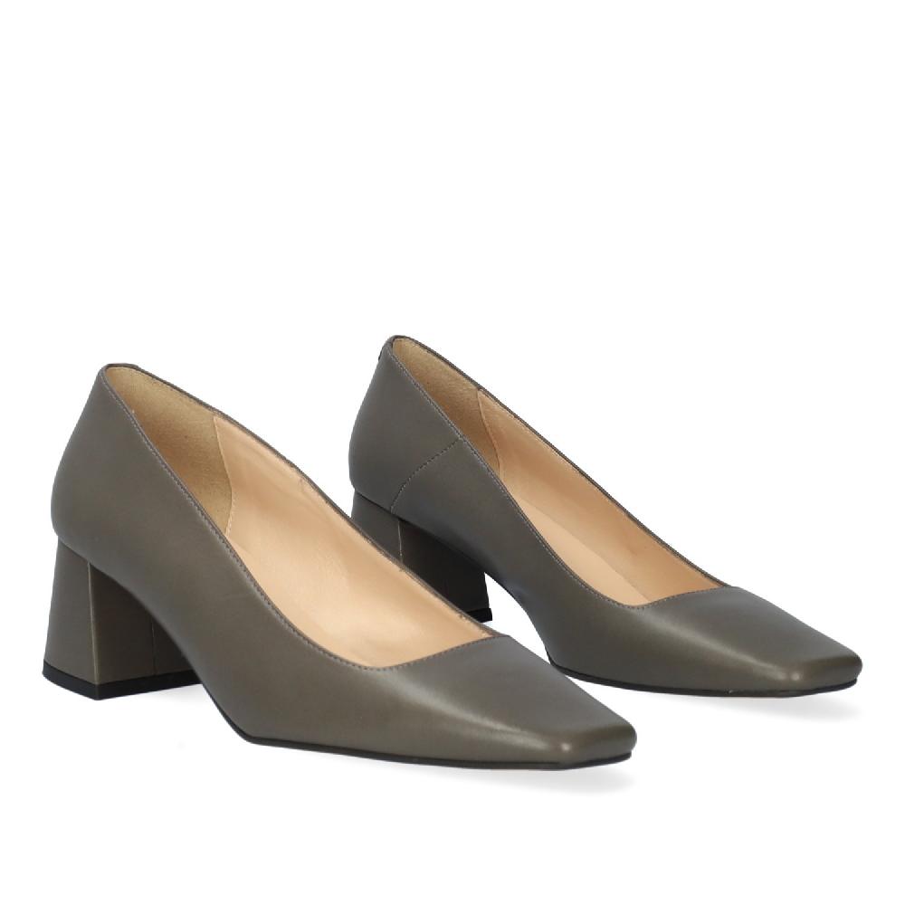 Andres machado Zapato tacón en piel de color gris