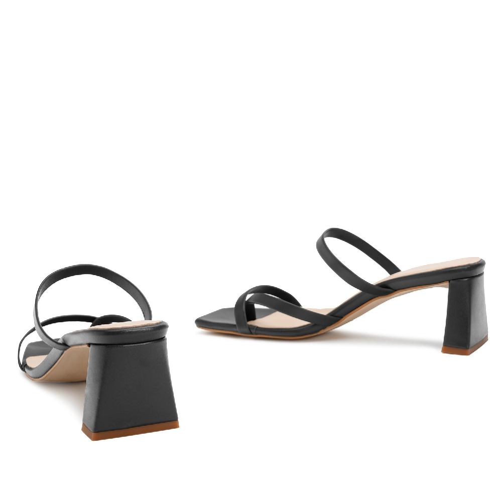 Andres machado Mule de tacón en piel negro de punta cuadrada Outlet online