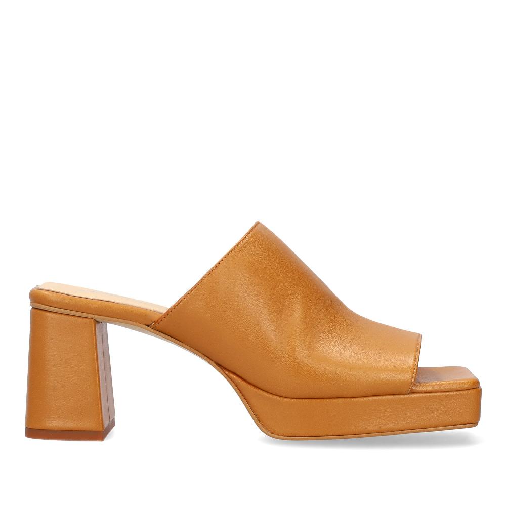 Andres machado Mule con tacón y plataforma en piel camel Liquidación
