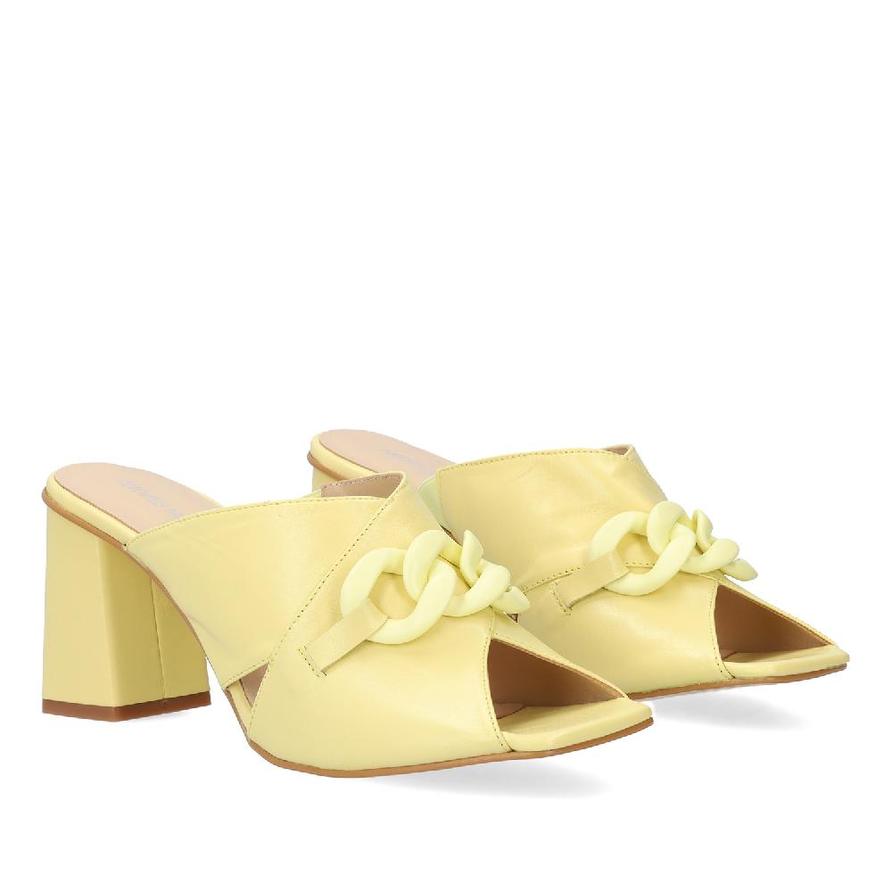 Andres machado Sandalia con tacón en piel Amarillo