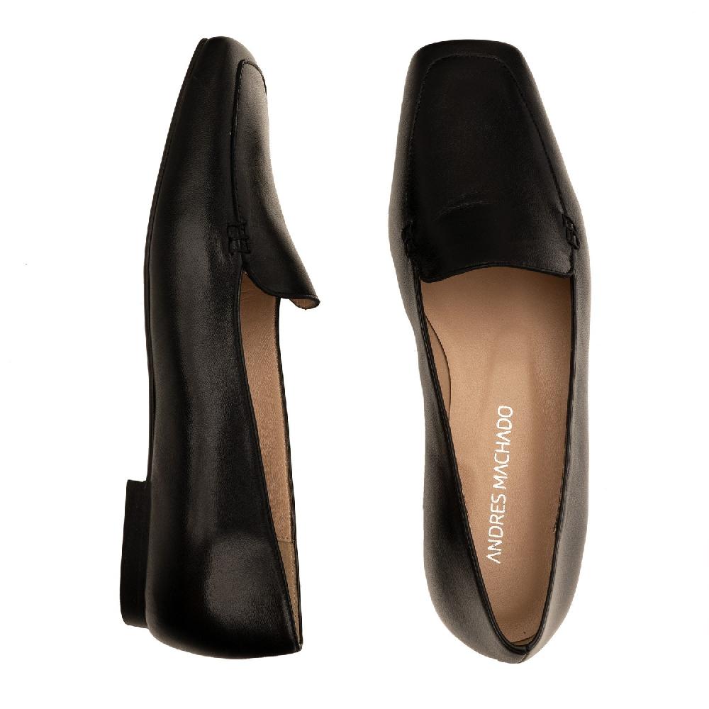 Andres machado Mocasín en piel de color negro COMPRAR AHORA