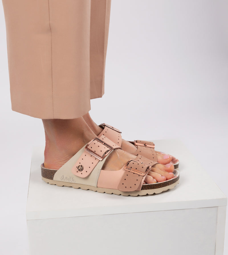 Anekke Women's nude bio sandals Solo queda un día