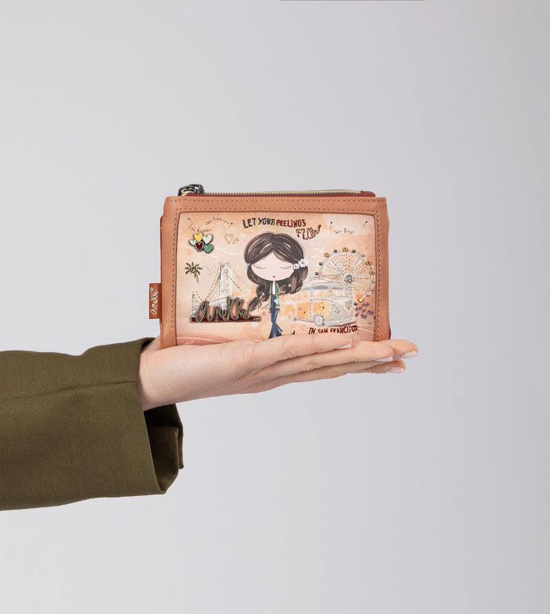 Anekke Peace & Love camel small RFID wallet Limitado a 3 días