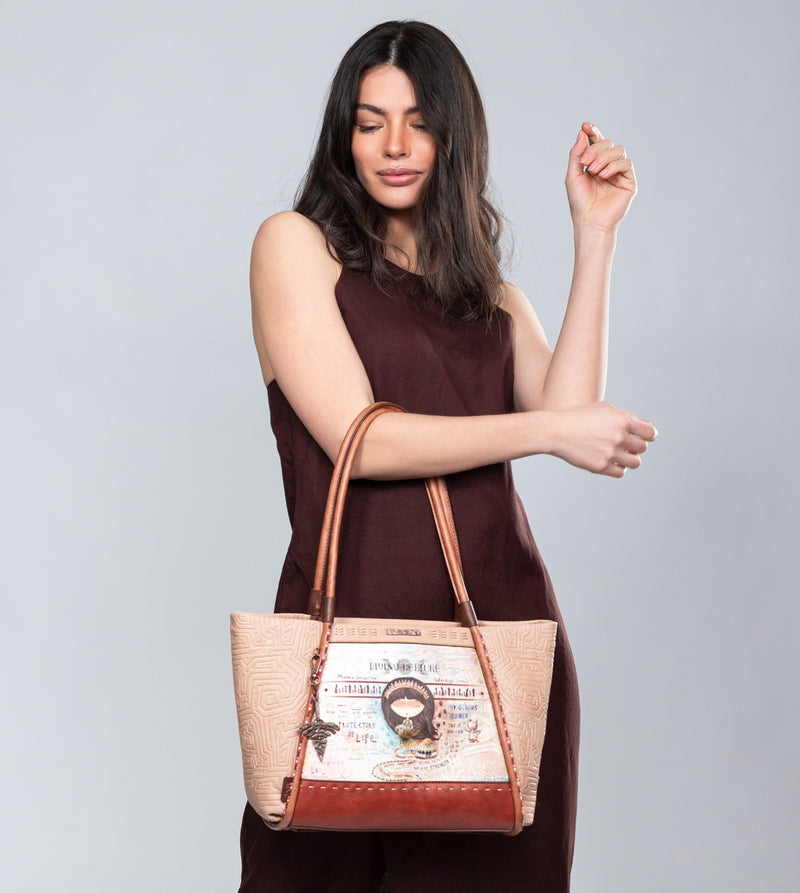 Anekke Menire trianglular tote bag Ventas relámpago