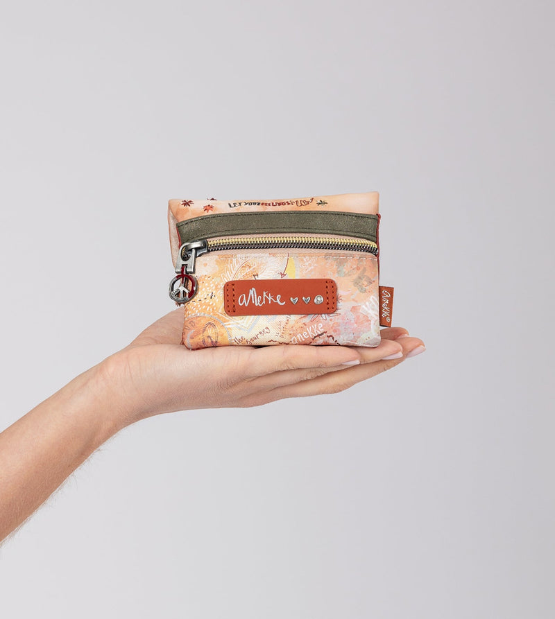 Anekke Peace & Love camel coin purse with flap Envío gratis