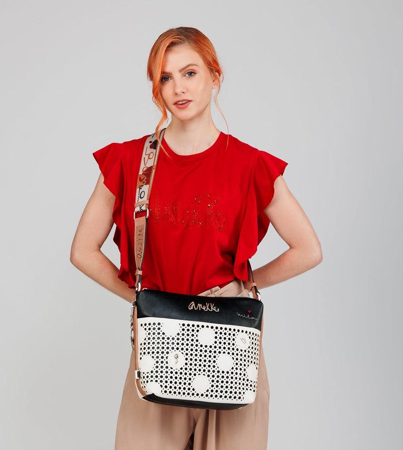 Anekke Large crossbody bag with front pocket Alma Promoción trimestral