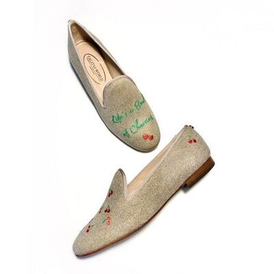 Calita Shoes ​LOAFERS NATURAL LINEN LIFE'S A BOWL OF CHERRIES​ (IN GREEN) AND CHERRIES.​ (MINI CHERRY LEFT HEEL) Tienda