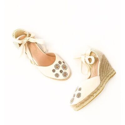 Calita Shoes ​CAMPESINAS BEIGE P4ACO DAISIES​ HEIGHT 9 CMS Rebajas baratas