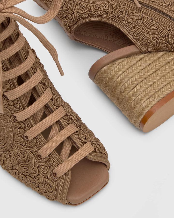 Castañer Calzado de Mujer estilo Botín con Bloque de 8cm de altura | Castañer COMPRAR AHORA