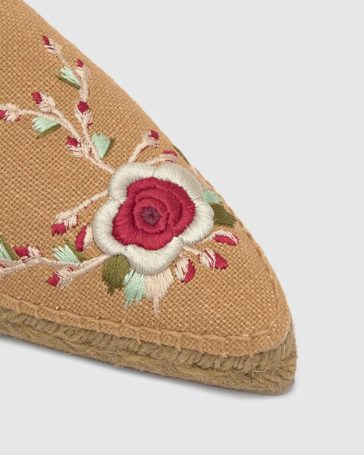 Castañer Alpargata de Mujer estilo Babucha con Plana de 2cm de altura | Castañer ÚLTIMAS EDICIONES