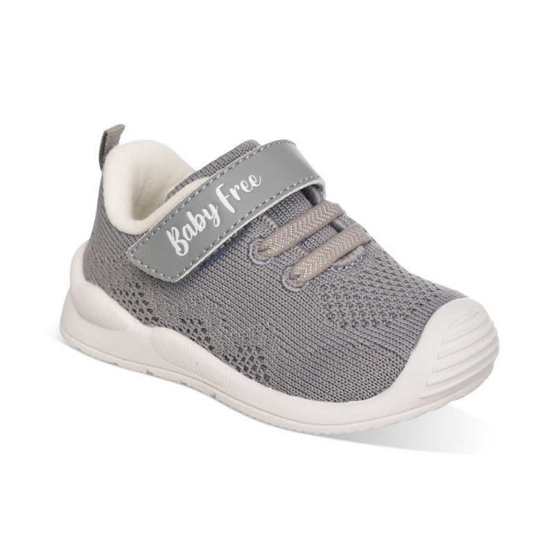 Chetto Deportiva gris con cierre de Velcro totalmente respetuosa por su gran comodidad y flexibildad Grandes descuentos