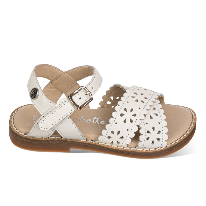 Chetto Sandalia en piel con picados en flores
