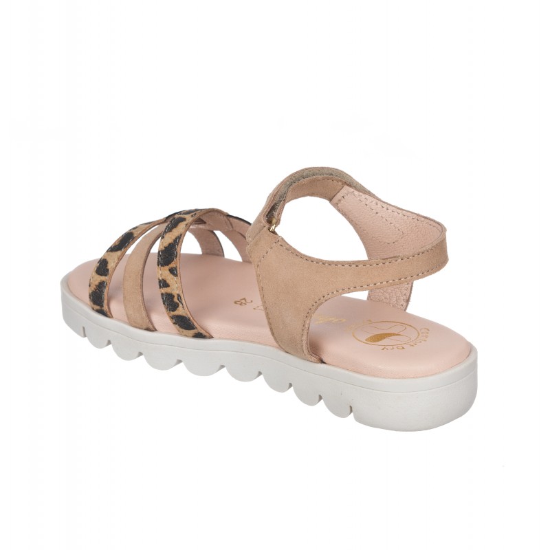 Chetto Sandalia toda en piel con suela hiper flexible En oferta