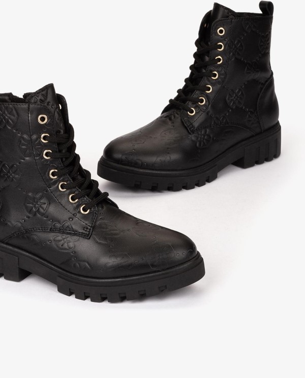 Cuplé BOTÍN DE PIEL NEGRO CON CORDONES Y LOGOS GRABADOS Grandes ahorros