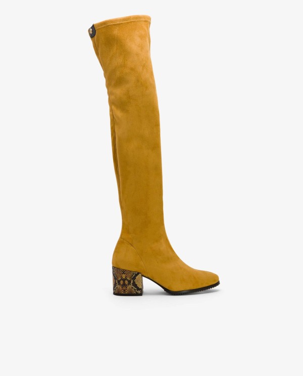 Cuplé BOTA MOSQUETERA AMARILLA DE ULTRASUEDE ELÁSTICO CON TACÓN MEDIO