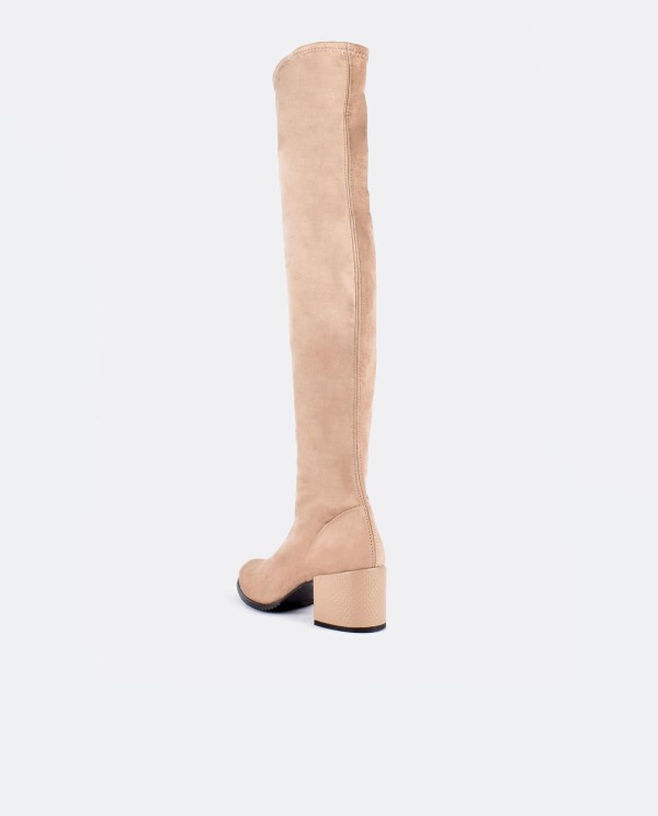 Cuplé BOTA MOSQUETERA BEIGE DE ULTRASUEDE ELÁSTICO CON TACÓN MEDIO Últimos 3 días