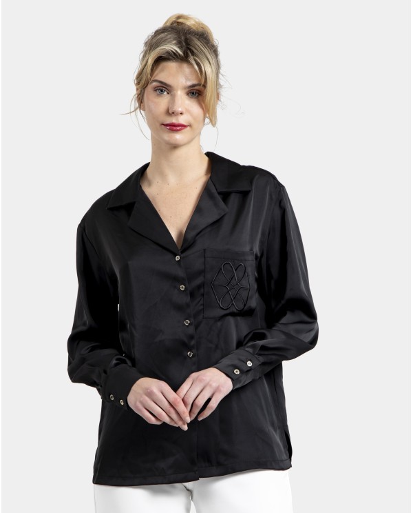 Cuplé CAMISA NEGRA SATINADA CON BOLSILLO Liquidación