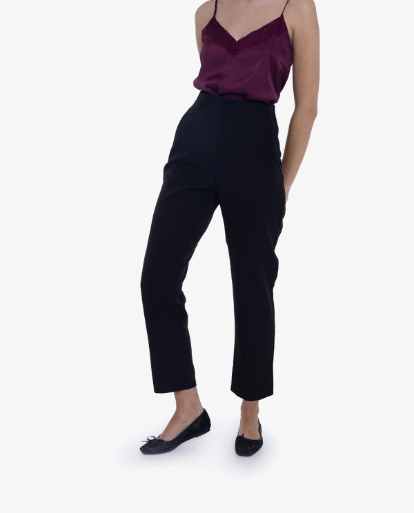Cuplé PANTALÓN RECTO NEGRO CON PINZAS Oferta especial de fábrica