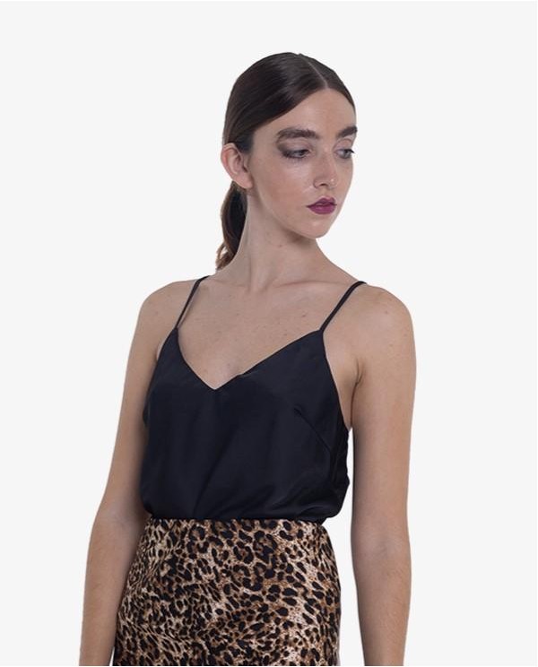Cuplé TOP LENCERO NEGRO CON ESCOTE EN V