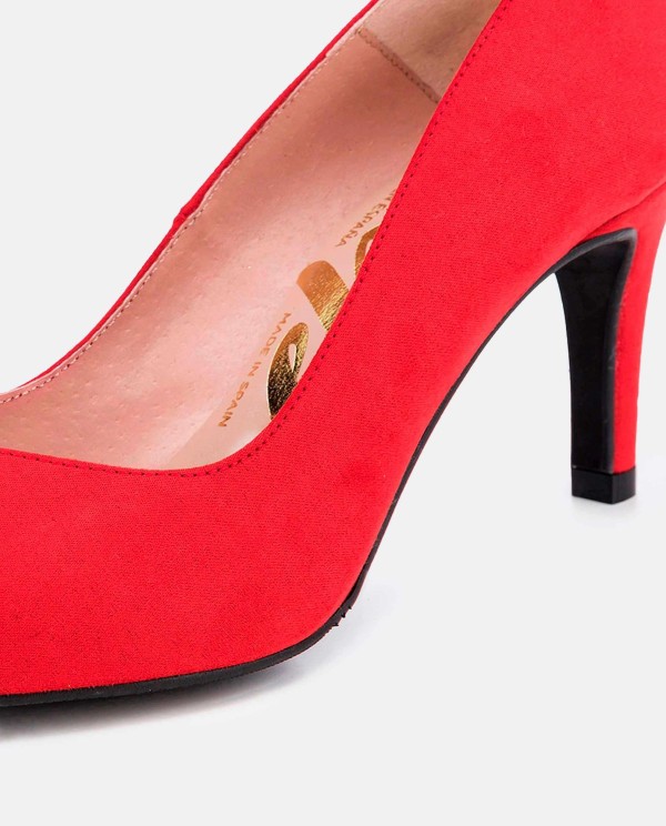 Cuplé SALÓN ROJO DE ULTRASUEDE CON PUNTA FINA Y TACÓN MEDIO En línea