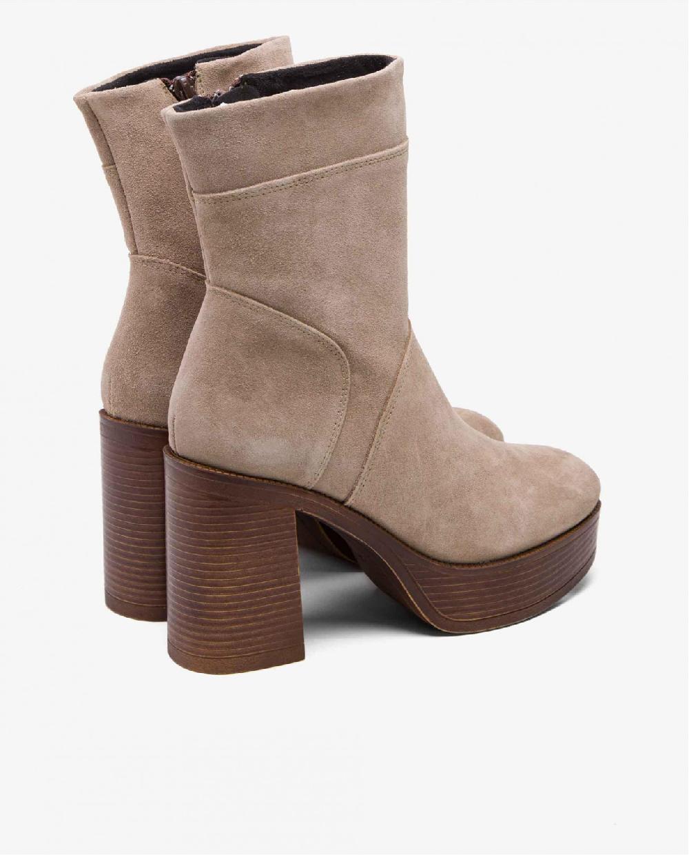 Cuplé BOTÍN BEIGE DE SERRAJE CON PLATAFORMA Y TACÓN ANCHO Rebajas