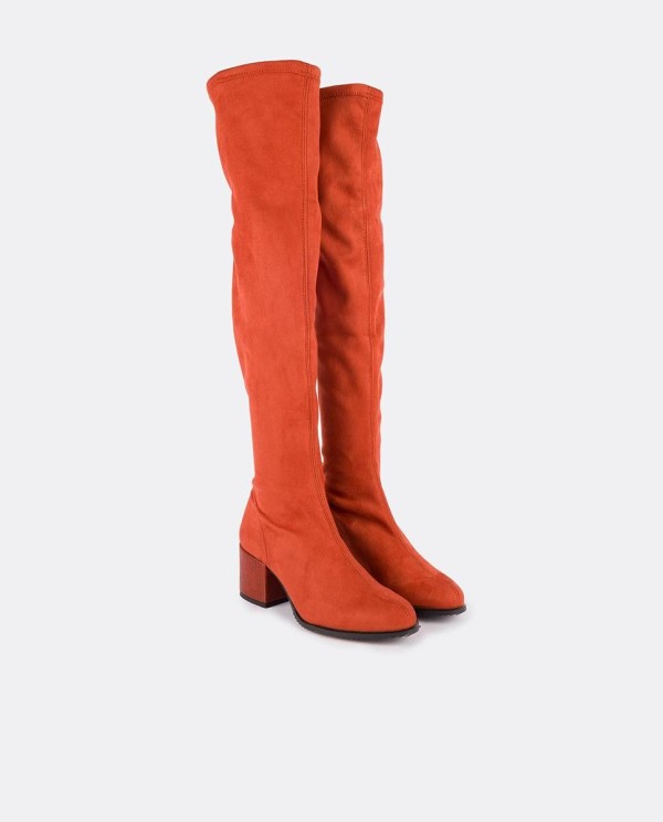 Cuplé BOTA MOSQUETERA TEJA DE ULTRASUEDE ELÁSTICO CON TACÓN MEDIO Descuento