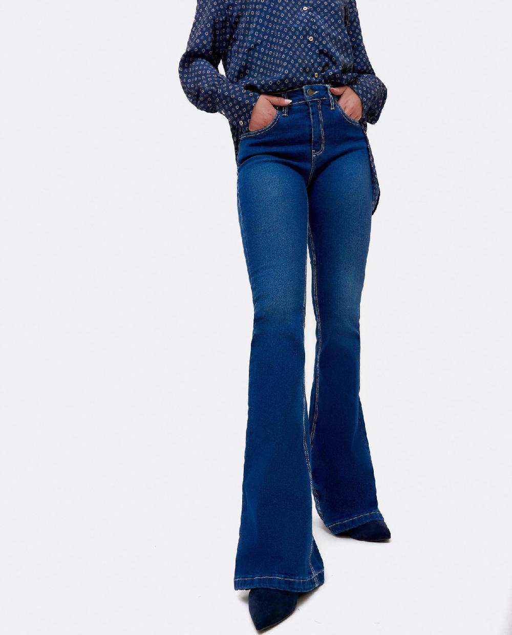 Cuplé PANTALÓN VAQUERO CON CAMPANA VAQUERO MARINO Grandes descuentos