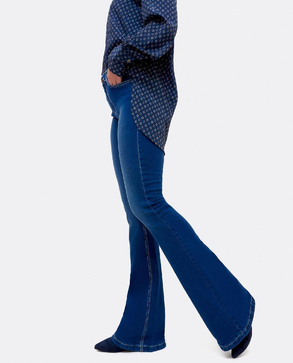 Cuplé PANTALÓN VAQUERO CON CAMPANA VAQUERO MARINO Grandes descuentos