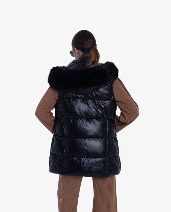 Cuplé CHALECO ACOLCHADO DE NYLON NEGRO CON DETALLES DE PELO Venta caliente