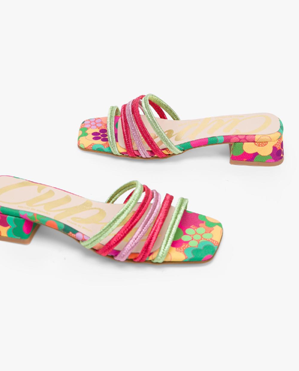 Cuplé SANDALIA TIRAS TEJIDO MULTICOLOR Última moda