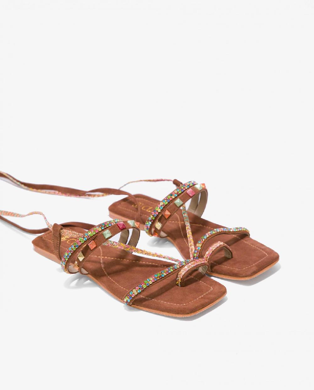 Cuplé SANDALIA TACHAS MULTI SERRAJE CUERO Venta caliente