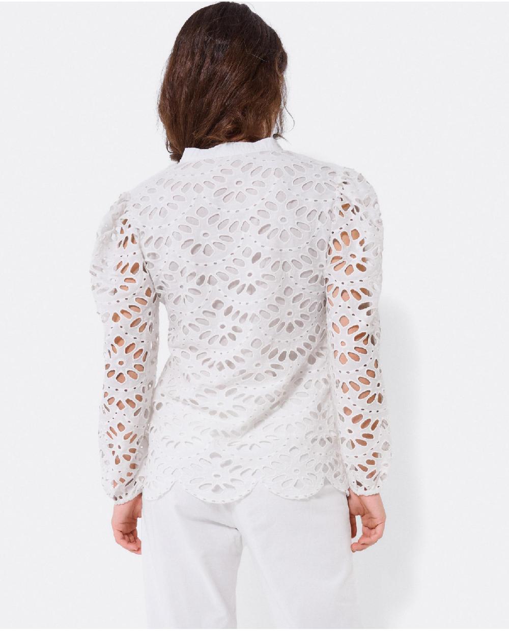 Cuplé BLUSA ESCOTE PICO GUIPUR BLANCO En oferta