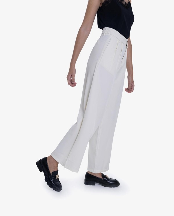 Cuplé PANTALON RECTO CREP BEIG Precio de fábrica