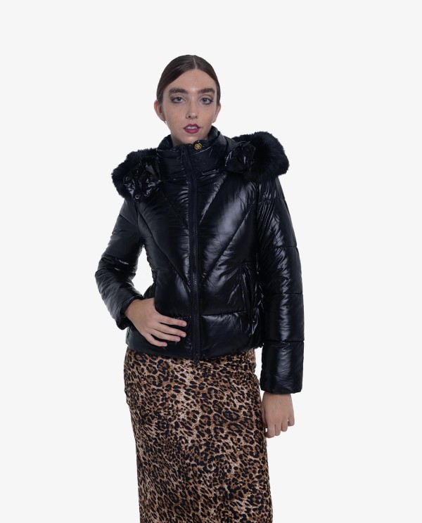Cuplé PARKA ACOLCHADA DE NYLON NEGRA CON CAPUCHA Y DETALLES DE PELO Oferta especial de fábrica
