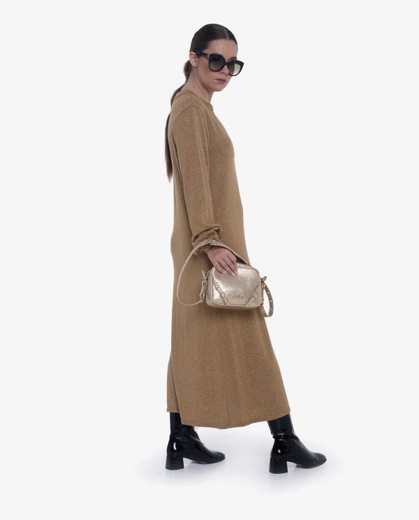 Cuplé MAXI VESTIDO DORADO DE PUNTO CON ESCOTE EN V Y MANGAS LARGAS Solo queda un día