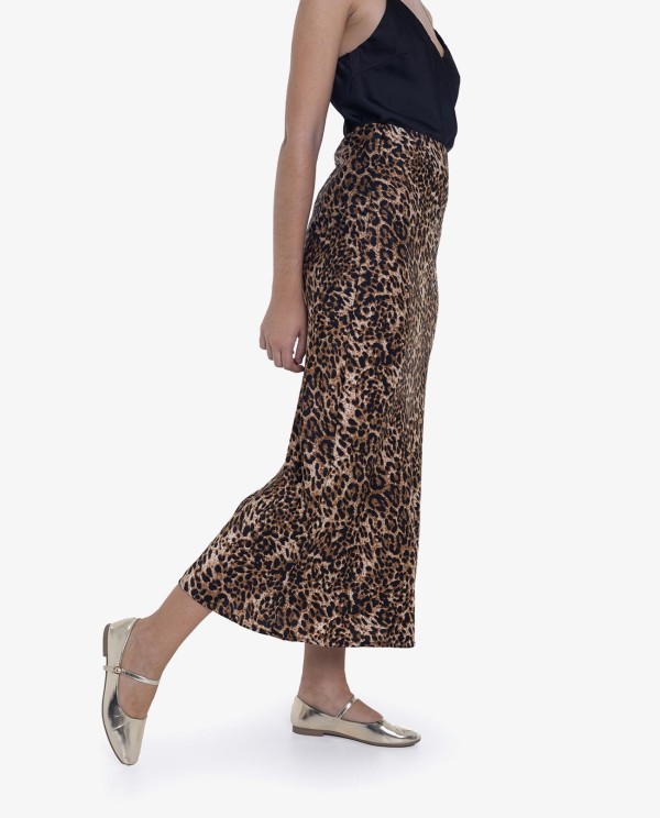 Cuplé FALDA MIDI CON ESTAMPADO DE LEOPARDO Grandes descuentos