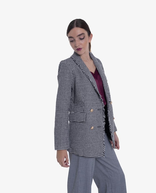Cuplé AMERICANA DE TWEED DESHILACHADA CON CUADROS BLANCO Y NEGRO Limitado a 3 días