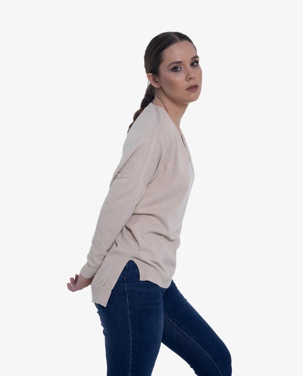 Cuplé JERSEY DE PUNTO BEIGE CON ESCOTE EN PICO Y TEJIDO SUAVE En oferta
